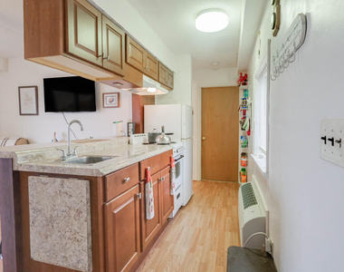 100 Ocean Avenue N - Photo Thumbnail 2