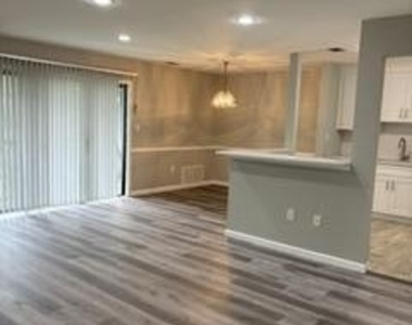38 Worthington Court - Photo Thumbnail 5