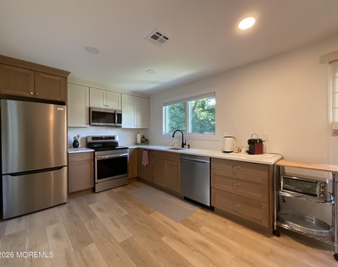 417 Euclid Avenue - Photo Thumbnail 2