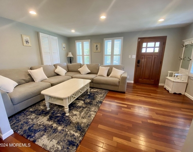 510 Garfield Avenue - Photo Thumbnail 4
