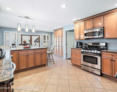 510 Garfield Avenue - Photo Thumbnail 7