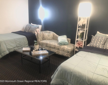 410 Burlington Avenue - Photo Thumbnail 21