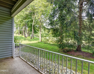 574 Saint Andrews Place - Photo Thumbnail 7