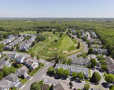 574 Saint Andrews Place - Photo Thumbnail 29
