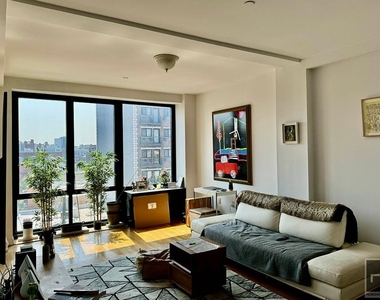 21 Street - Photo Thumbnail 2