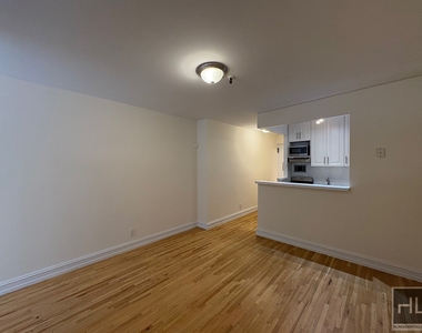 1 Avenue - Photo Thumbnail 4