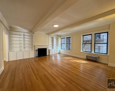 East 80th Street - Photo Thumbnail 2