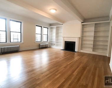 East 80th Street - Photo Thumbnail 1