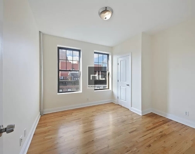 West 11th Street - Photo Thumbnail 1