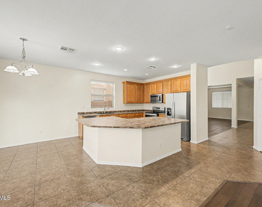 7842 W Andrea Drive - Photo Thumbnail 10