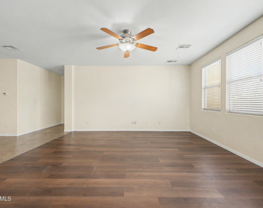 7842 W Andrea Drive - Photo Thumbnail 9