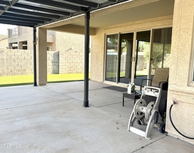 1848 N Loretta Place - Photo Thumbnail 3