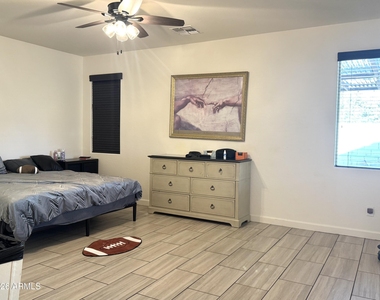 1848 N Loretta Place - Photo Thumbnail 6