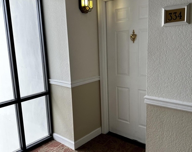 17404 N 99th Avenue - Photo Thumbnail 5