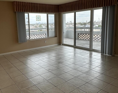 17404 N 99th Avenue - Photo Thumbnail 7