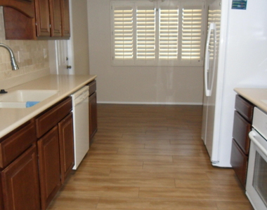 16209 N Desert Holly Drive - Photo Thumbnail 7
