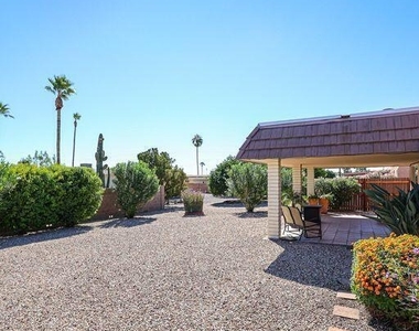 16209 N Desert Holly Drive - Photo Thumbnail 4