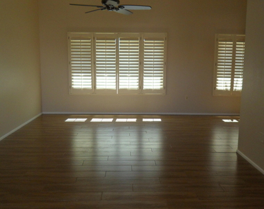16209 N Desert Holly Drive - Photo Thumbnail 8