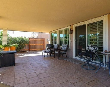 16209 N Desert Holly Drive - Photo Thumbnail 3
