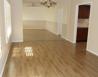 16209 N Desert Holly Drive - Photo Thumbnail 10