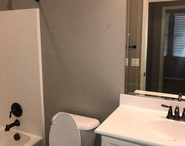 26217 N 121st Lane - Photo Thumbnail 4