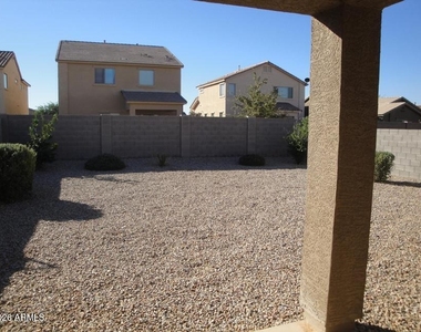 35965 W Costa Blanca Drive - Photo Thumbnail 21