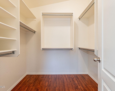 491 E Devon Drive - Photo Thumbnail 19
