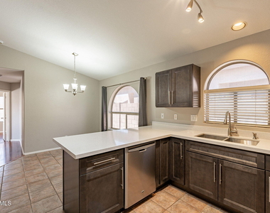 491 E Devon Drive - Photo Thumbnail 8