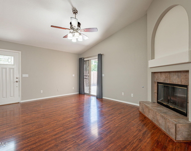 491 E Devon Drive - Photo Thumbnail 3