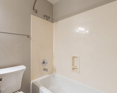 491 E Devon Drive - Photo Thumbnail 25