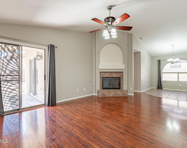 491 E Devon Drive - Photo Thumbnail 4