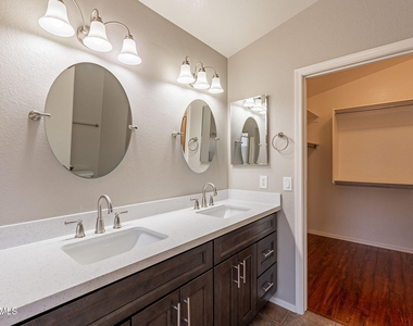 491 E Devon Drive - Photo Thumbnail 16