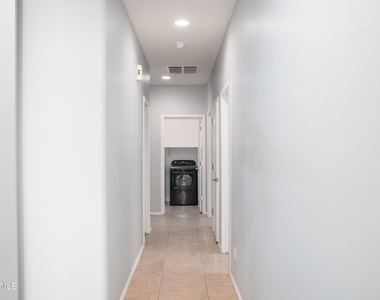 42969 W Elizabeth Avenue - Photo Thumbnail 9
