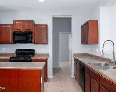 42969 W Elizabeth Avenue - Photo Thumbnail 2