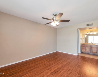 3600 N Hayden Road - Photo Thumbnail 11