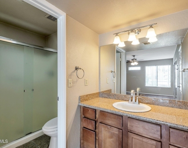 3600 N Hayden Road - Photo Thumbnail 12
