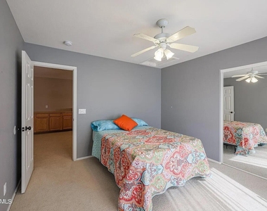 5929 W Blue Sky Drive - Photo Thumbnail 25