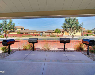 4511 E Jones Street - Photo Thumbnail 26