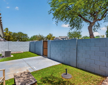 860 N Mcqueen Road - Photo Thumbnail 31