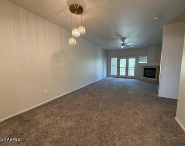 7021 E Earll Drive - Photo Thumbnail 9
