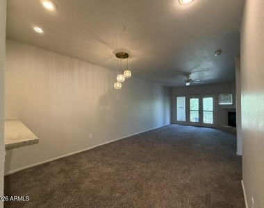 7021 E Earll Drive - Photo Thumbnail 6