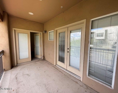 7021 E Earll Drive - Photo Thumbnail 19