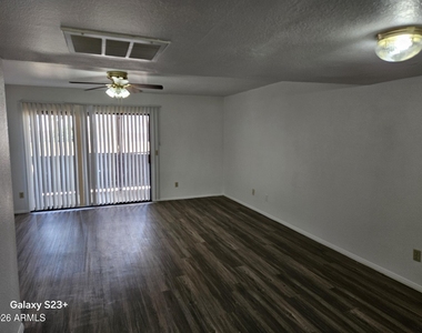707 W 13th Street - Photo Thumbnail 4
