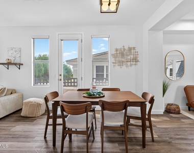 15221 N Clubgate Drive - Photo Thumbnail 7