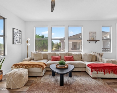 15221 N Clubgate Drive - Photo Thumbnail 2