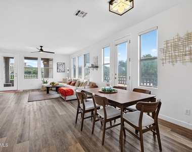 15221 N Clubgate Drive - Photo Thumbnail 6