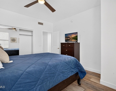 15221 N Clubgate Drive - Photo Thumbnail 23