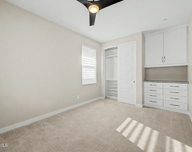 9001 E San Victor Drive - Photo Thumbnail 24