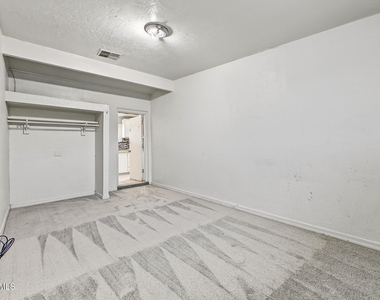 3815 N 50th Drive - Photo Thumbnail 21