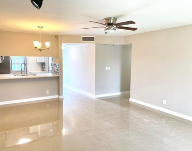2750 Forest Hills Boulevard - Photo Thumbnail 8